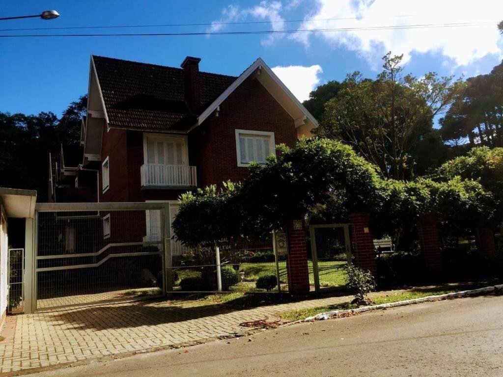 Apartamento Duplex De Gramado By Cia Da Temporada Exterior foto